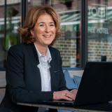 Heb lef, druk af en toe op pauze
